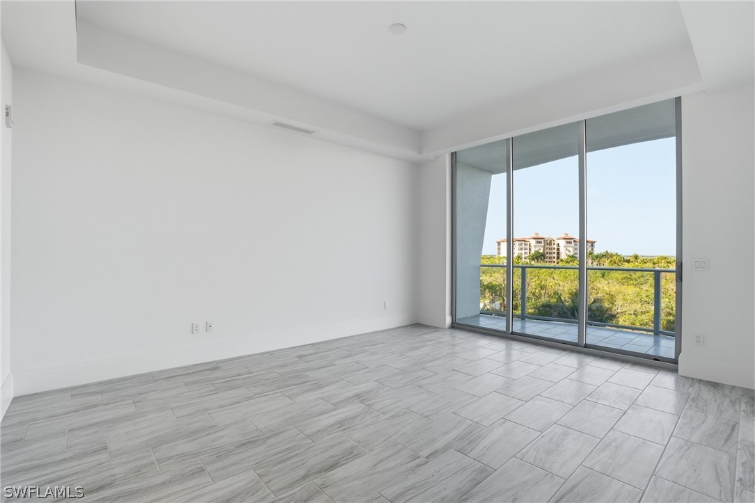 4810 Pelican Colony 404