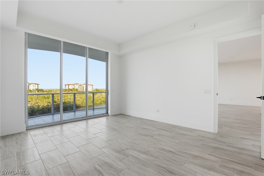 4810 Pelican Colony 404