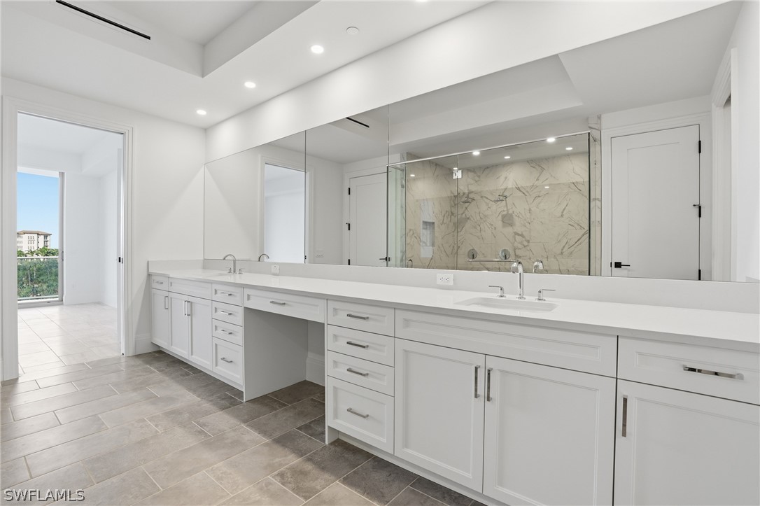 4810 Pelican Colony 404