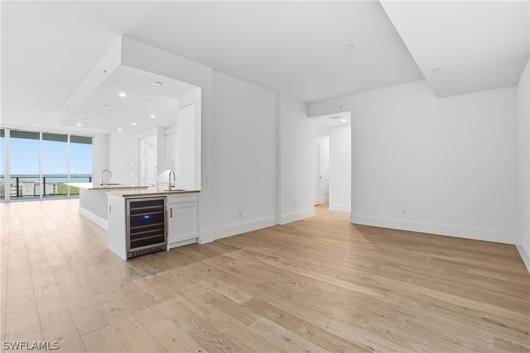 4810 Pelican Colony 1004