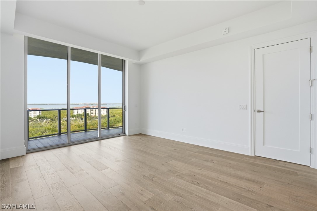 4810 Pelican Colony 1004