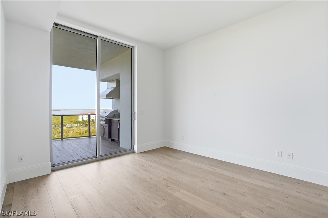 4810 Pelican Colony 1004