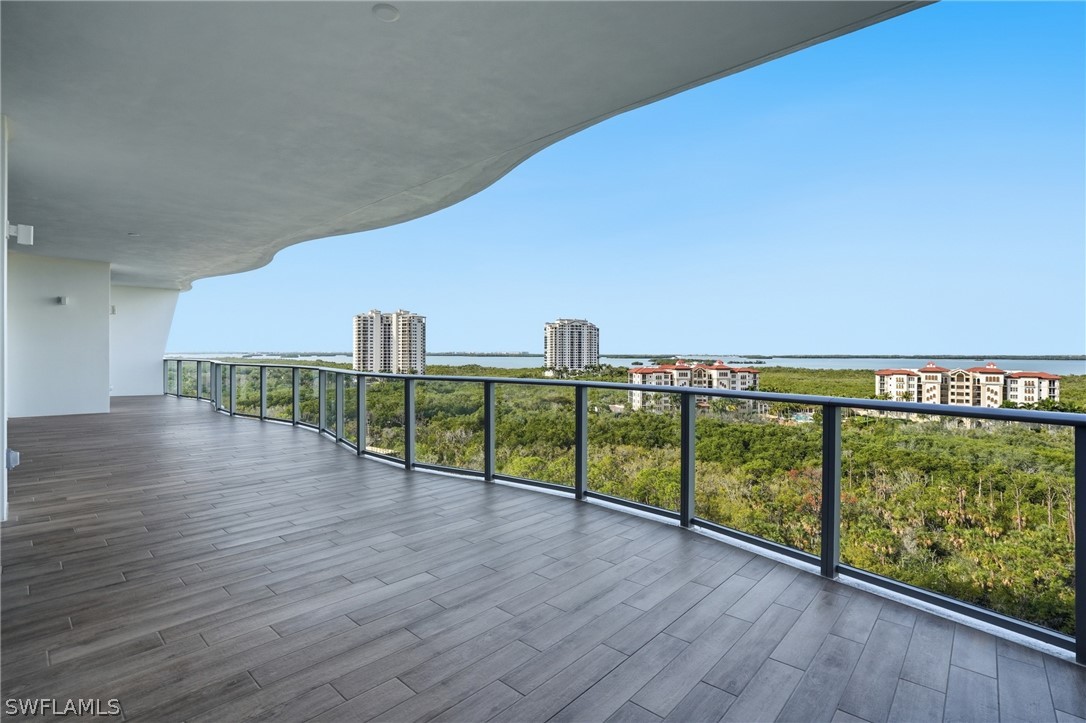 4810 Pelican Colony 1004