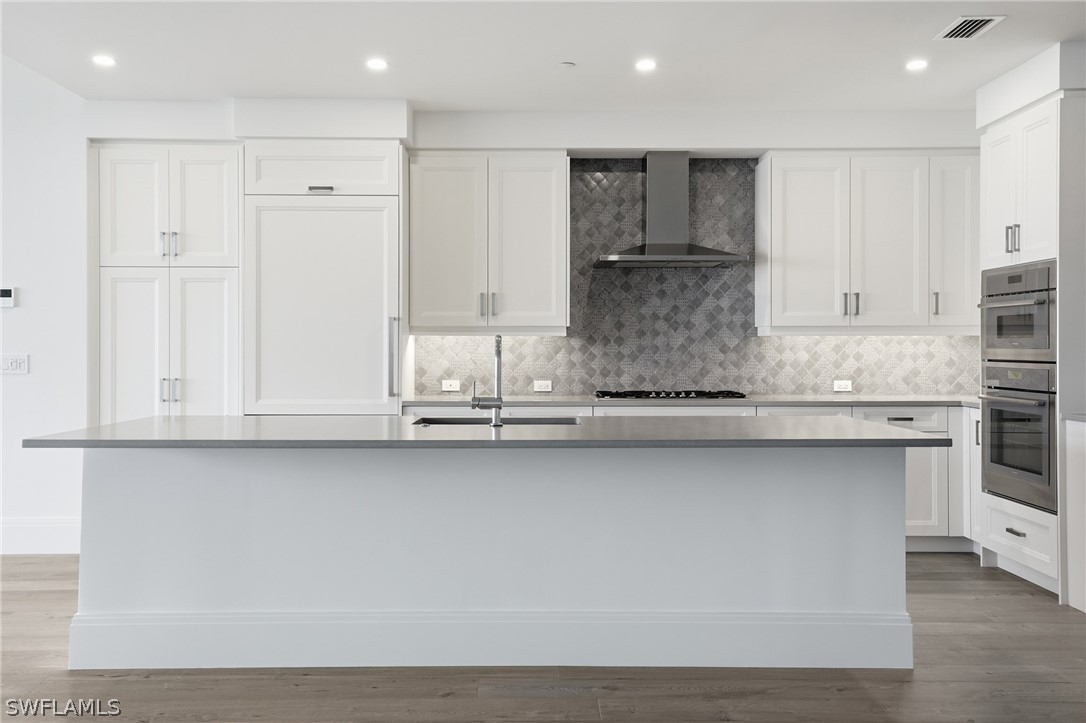 4810 Pelican Colony 1004