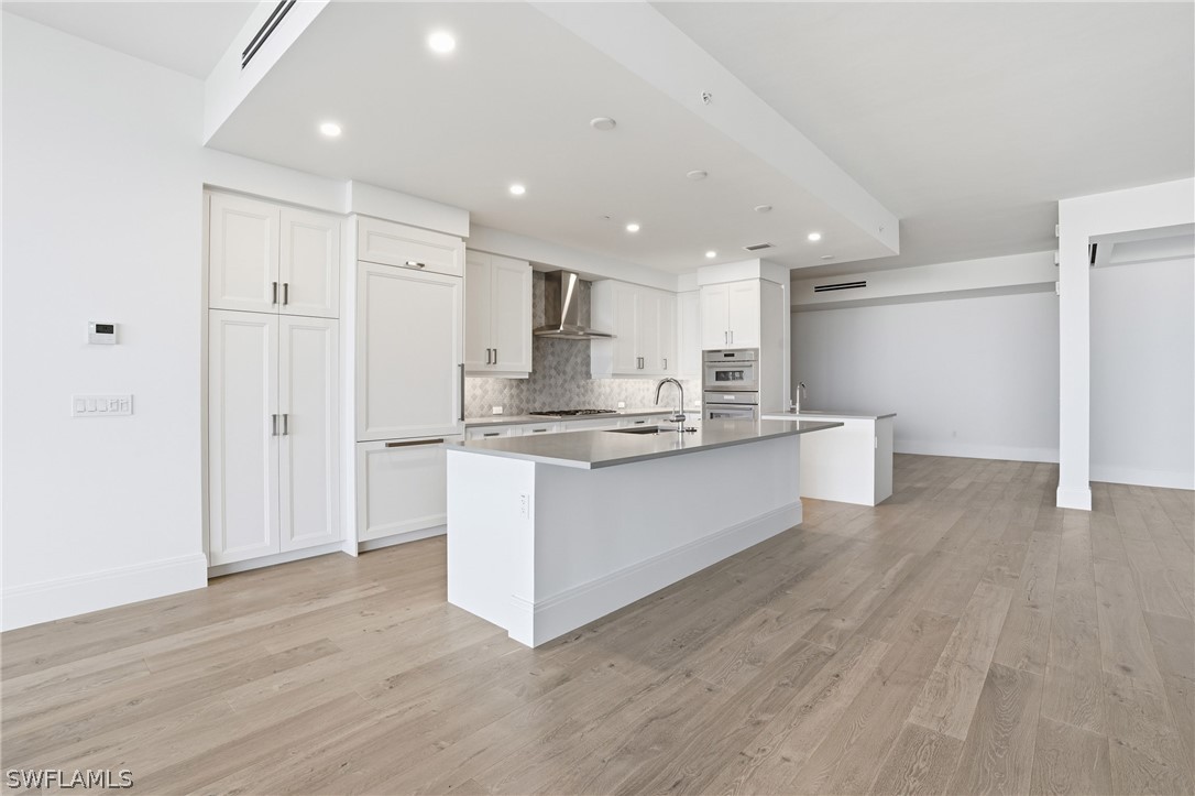 4810 Pelican Colony 1004