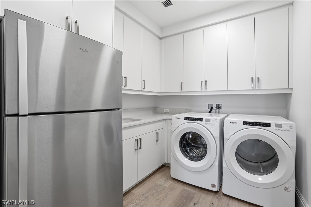 4810 Pelican Colony 1004