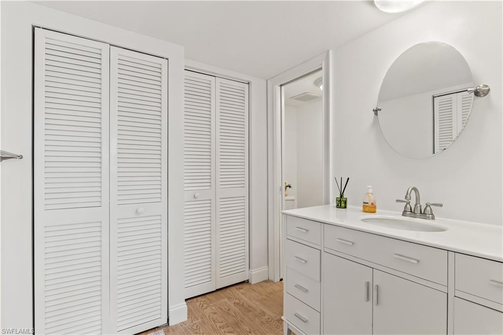 1020 Palm View DR C302