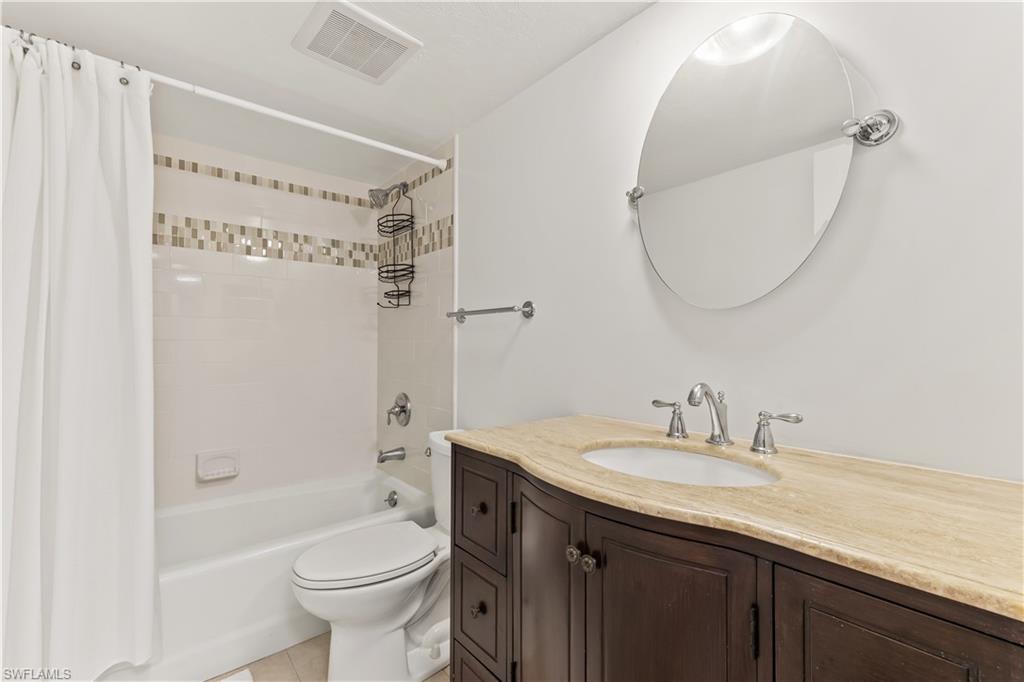 1020 Palm View DR C302