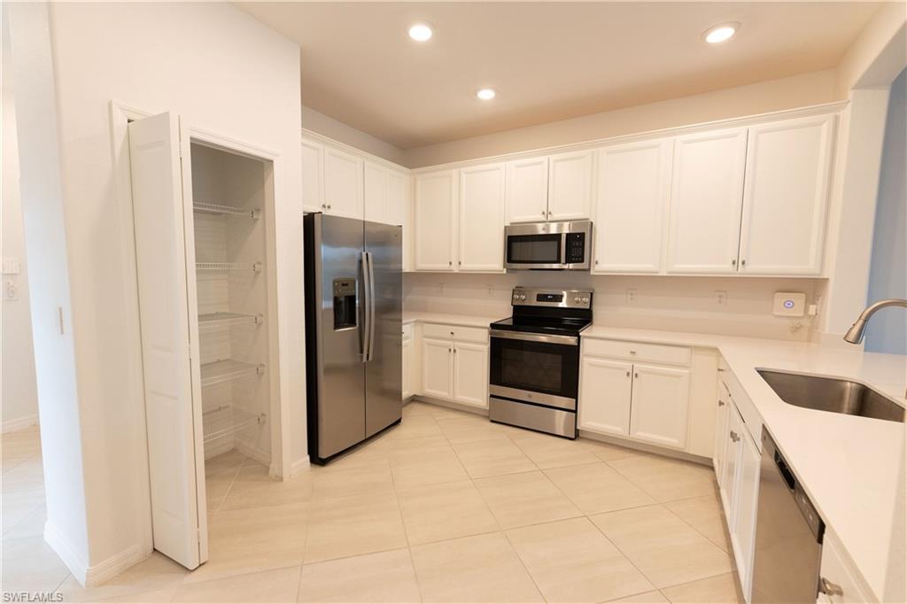 1645 Alameda DR