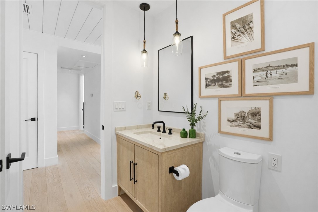 4000 Gulf Shore BLVD N 3000