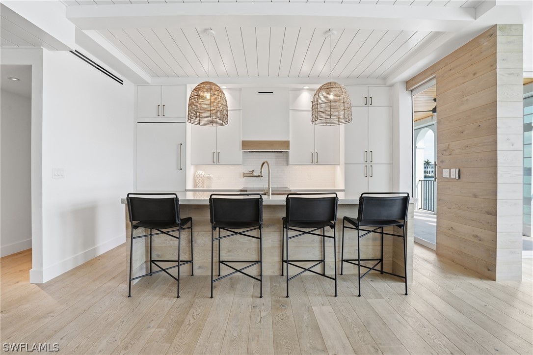 4000 Gulf Shore BLVD N 3000