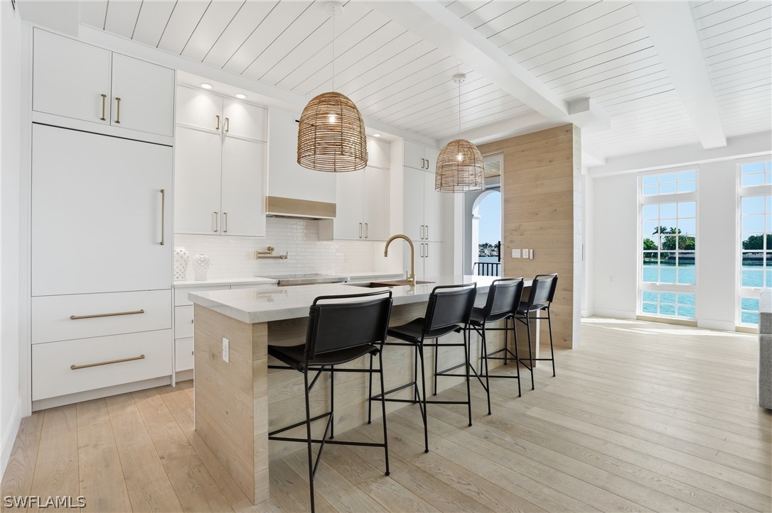 4000 Gulf Shore BLVD N 3000