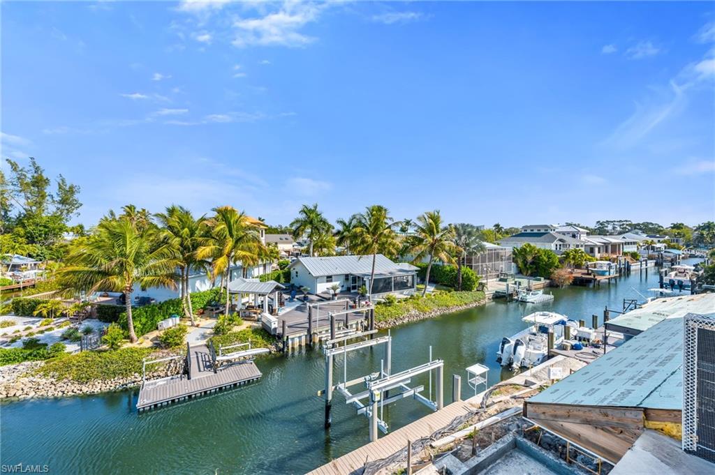 2649 Riverview DR