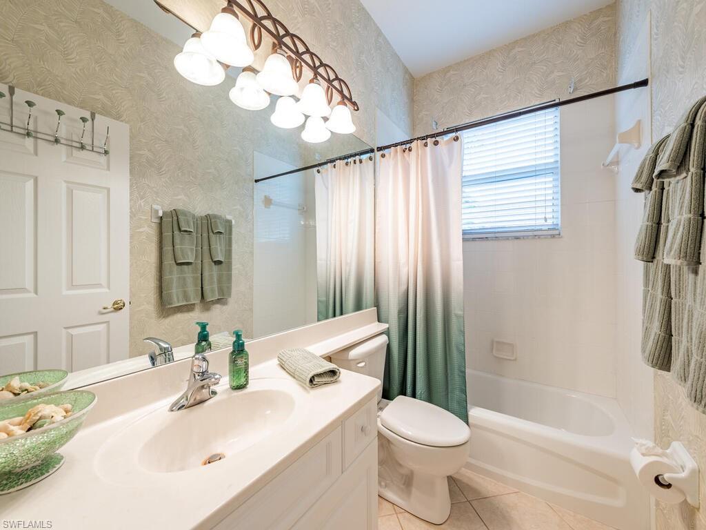 8300 Laurel Lakes BLVD