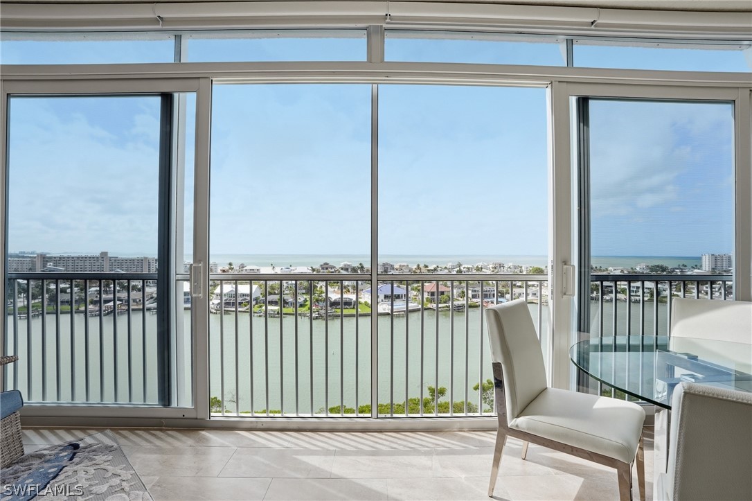 4192 BAY BEACH LN 893