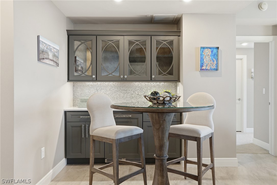 4192 BAY BEACH LN 893