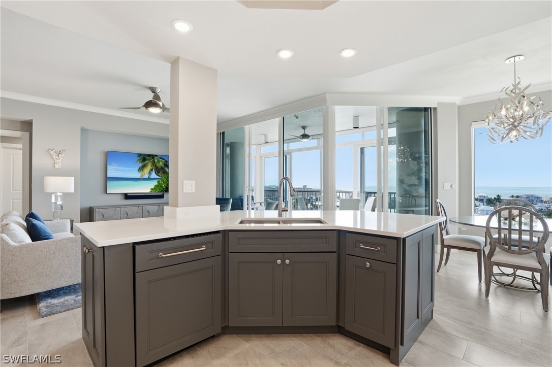 4192 BAY BEACH LN 893