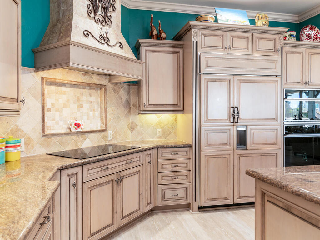 167 SAN SALVADOR STREET