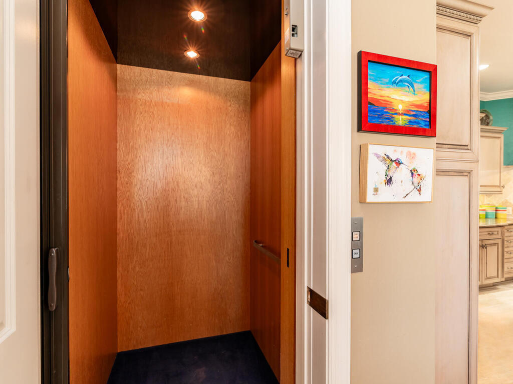 167 SAN SALVADOR STREET