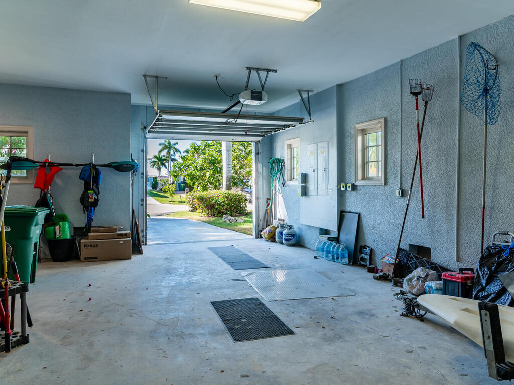 167 SAN SALVADOR STREET