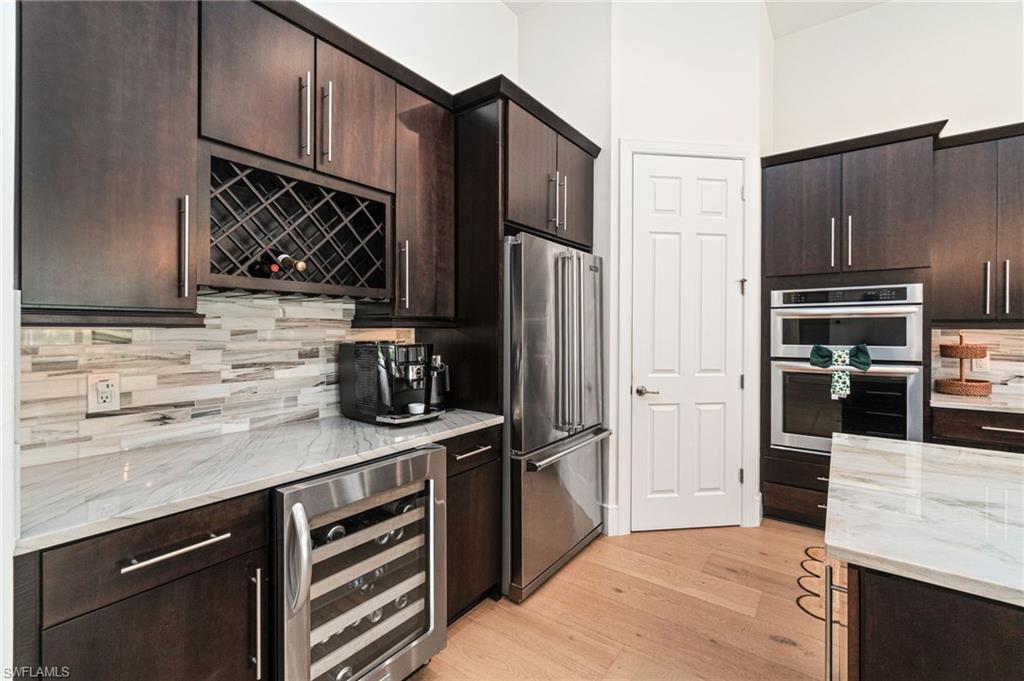 16201 Camden Lakes CIR