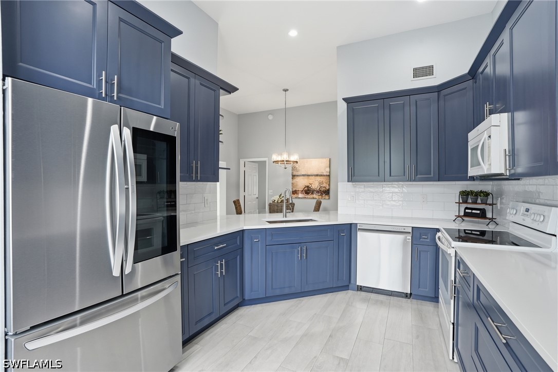 637 Beachwalk CIR E202