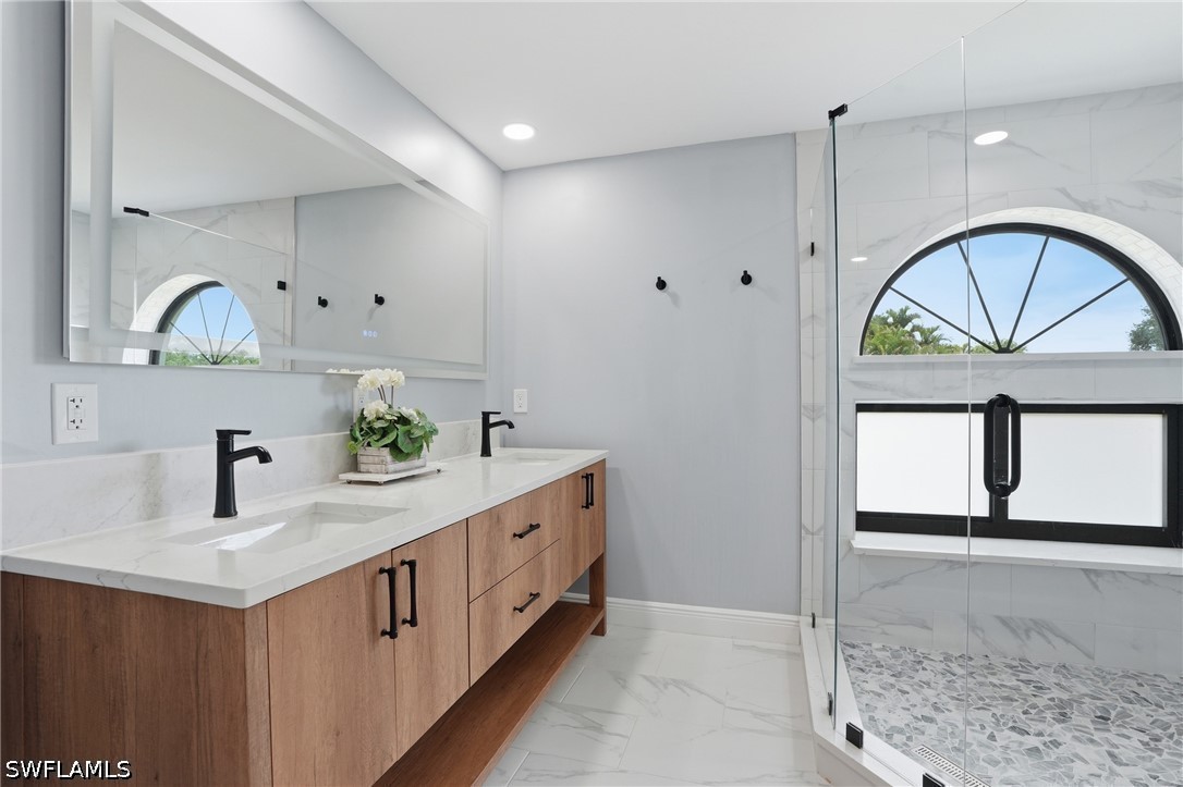 637 Beachwalk CIR E202