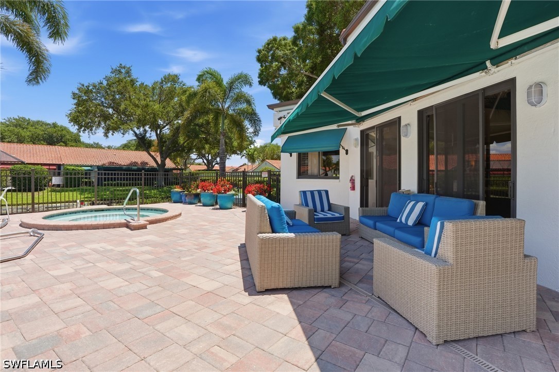 637 Beachwalk CIR E202