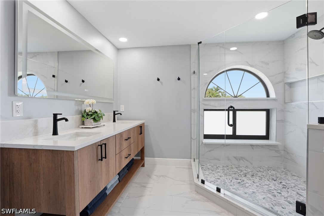 637 Beachwalk CIR E202