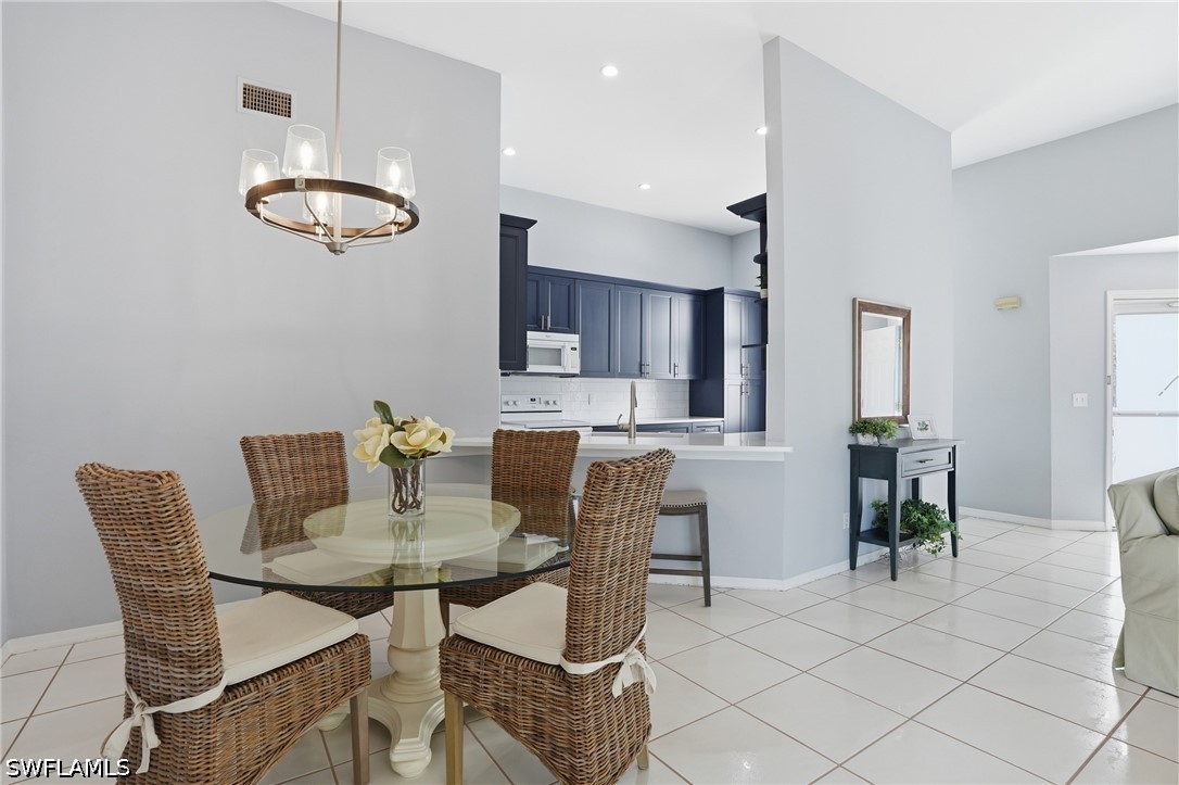 637 Beachwalk CIR E202