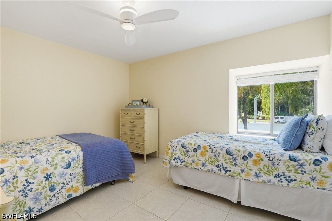 637 Beachwalk CIR E202