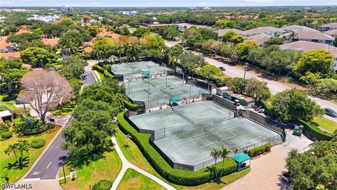 637 Beachwalk CIR E202