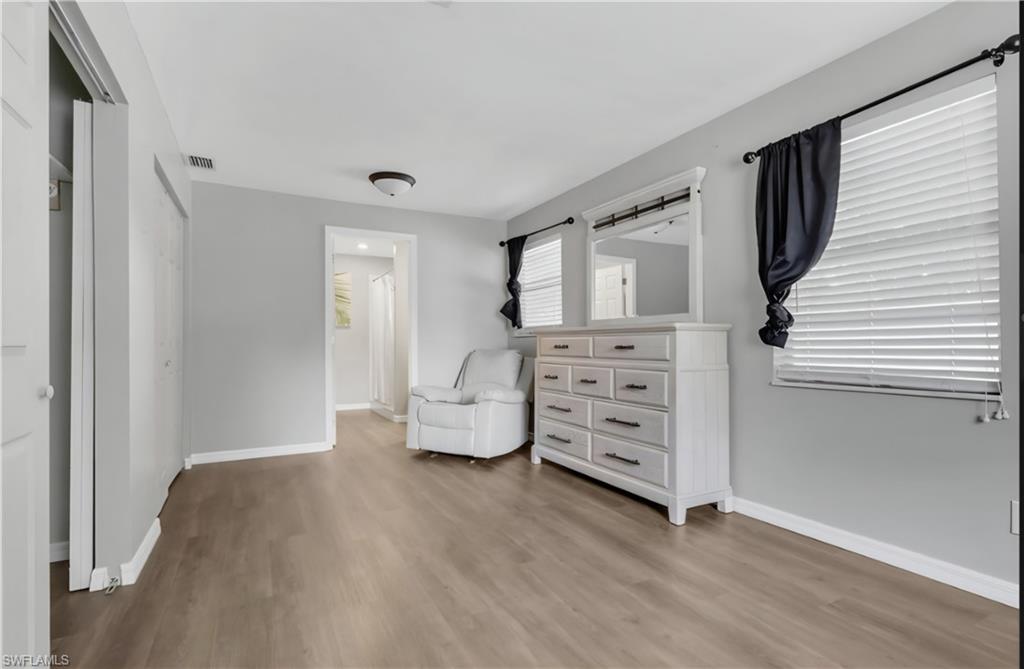 862 95th AVE N