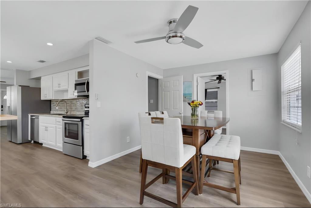862 95th AVE N