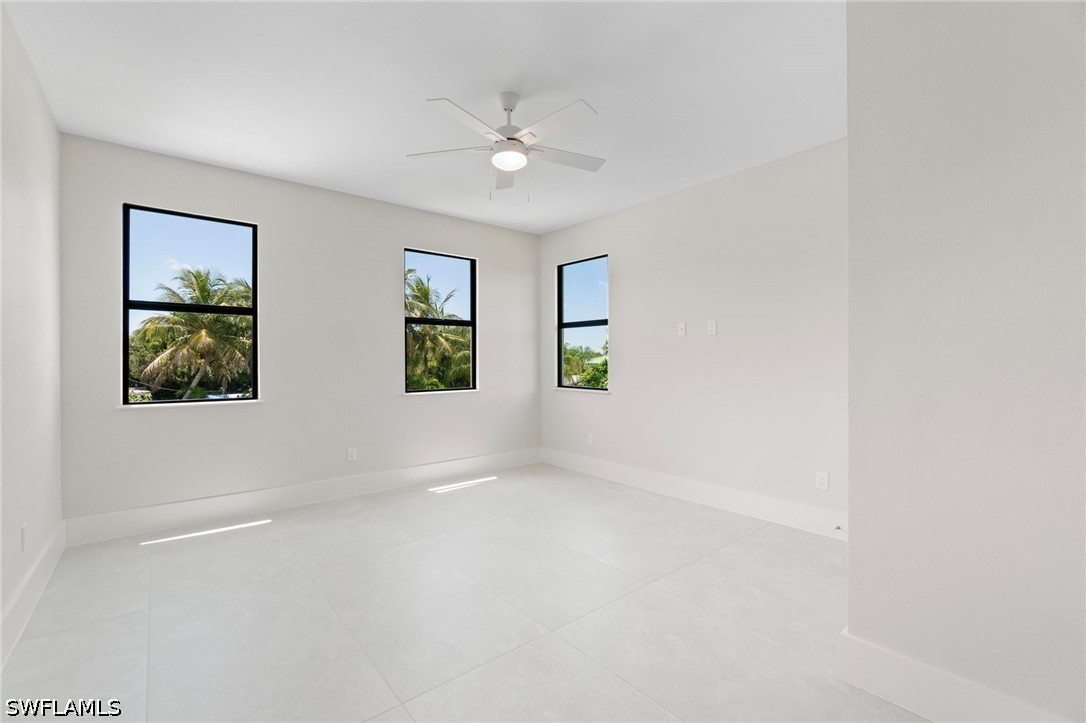 2769 Van Buren AVE