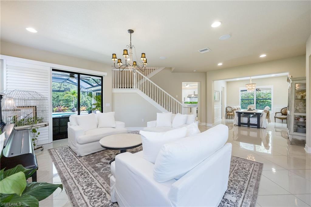 3335 Pacific DR