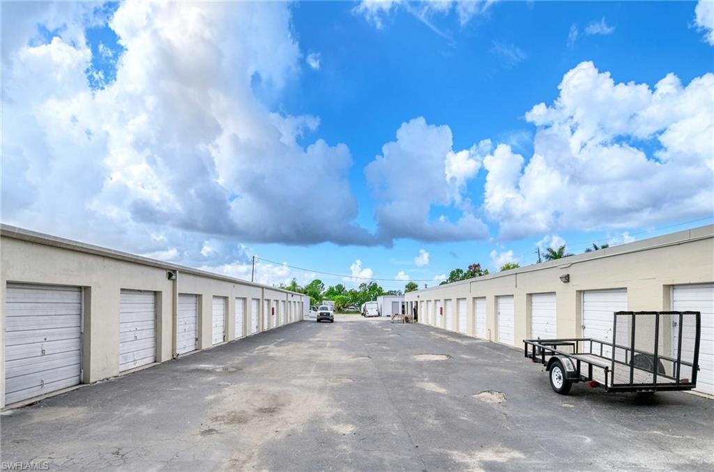 2243/2245 Bruner LN