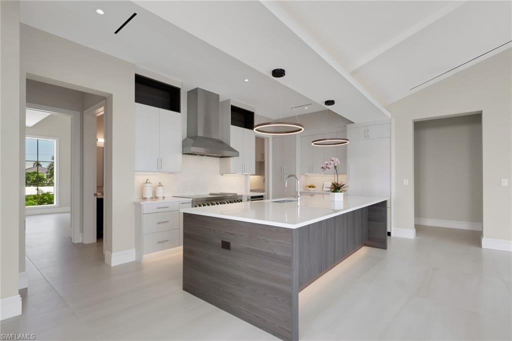 211 1st ST