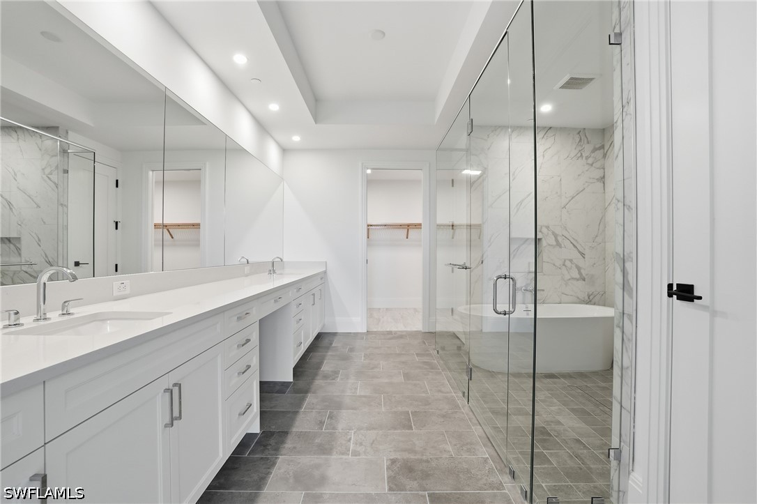 4810 Pelican Colony 404