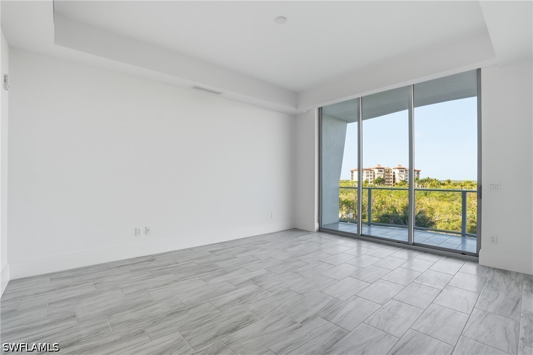 4810 Pelican Colony 404