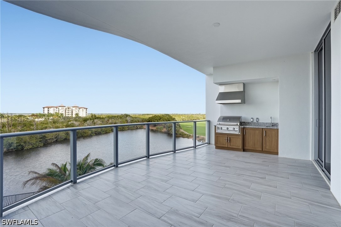 4810 Pelican Colony 404