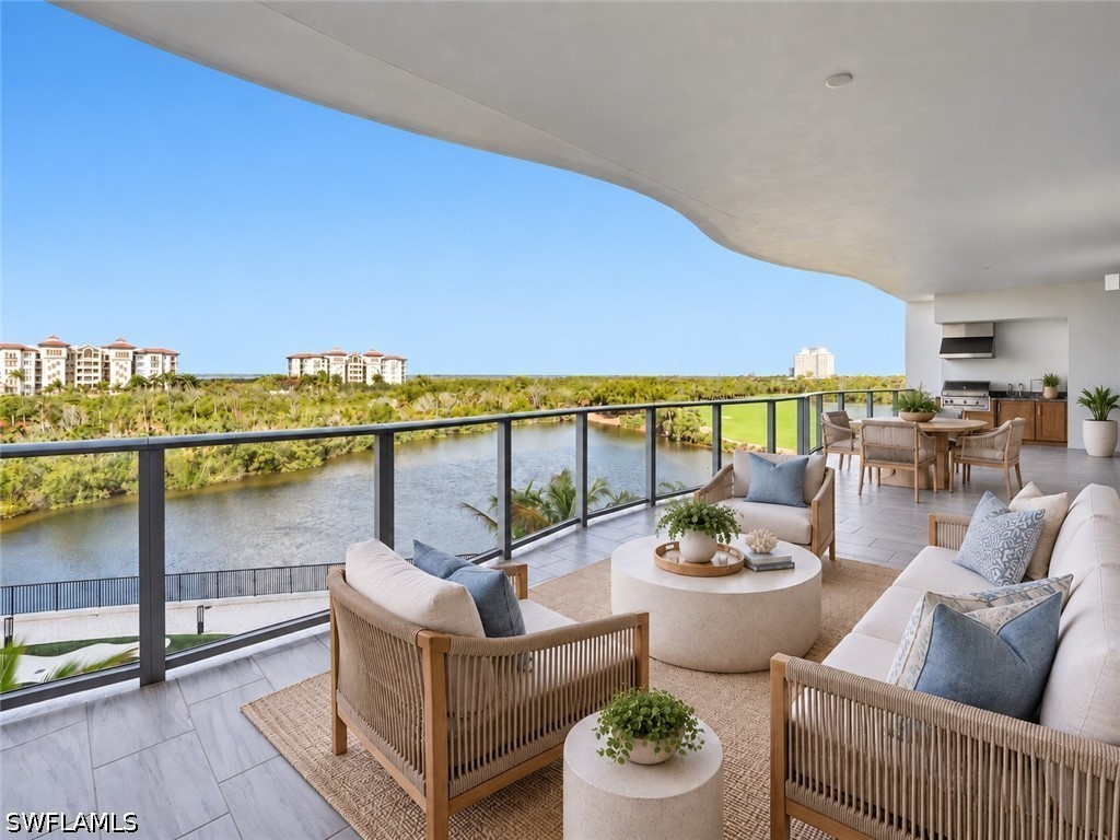 4810 Pelican Colony 404