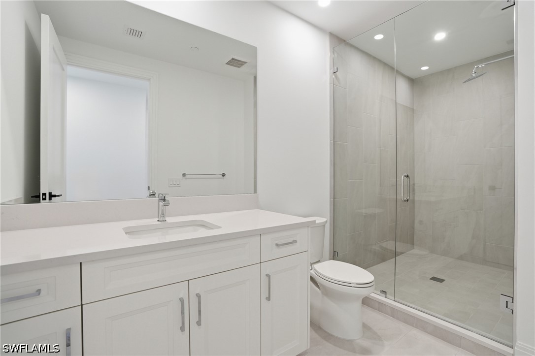 4810 Pelican Colony 404