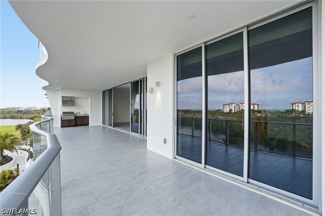 4810 Pelican Colony 403