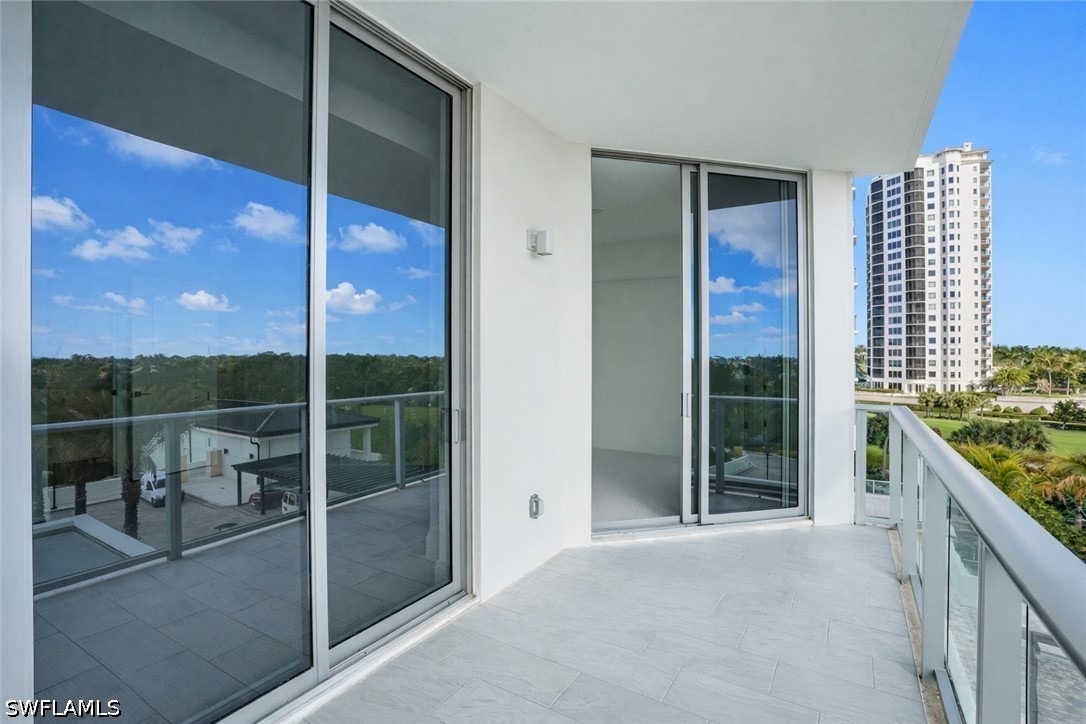 4810 Pelican Colony 403