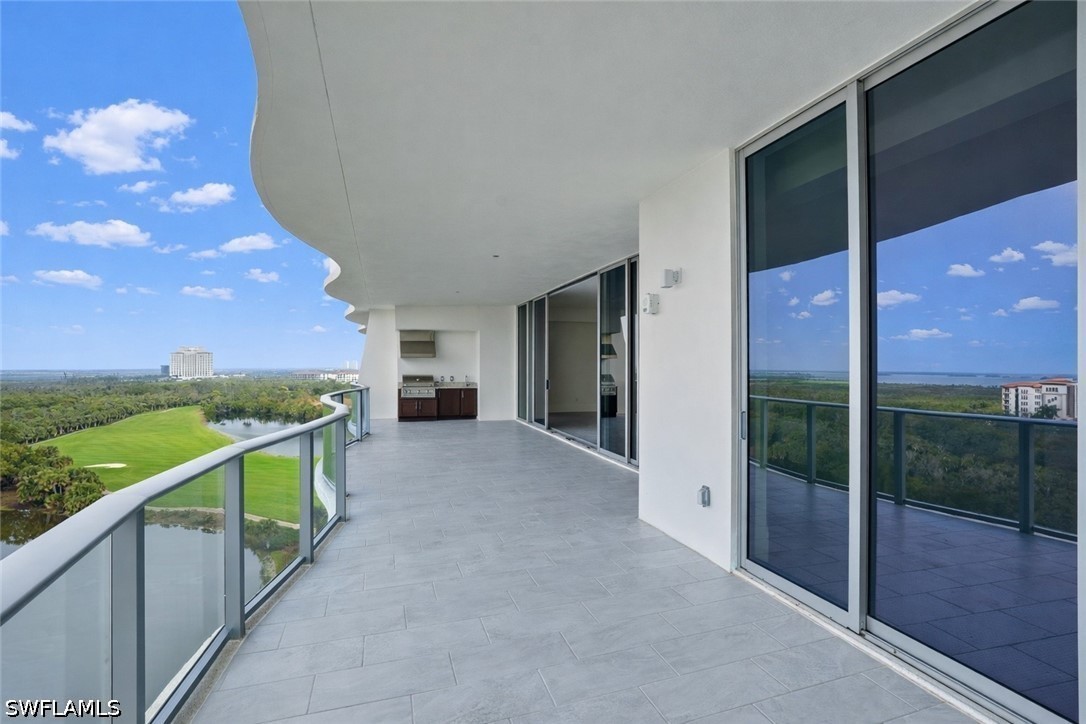 4810 Pelican Colony 903