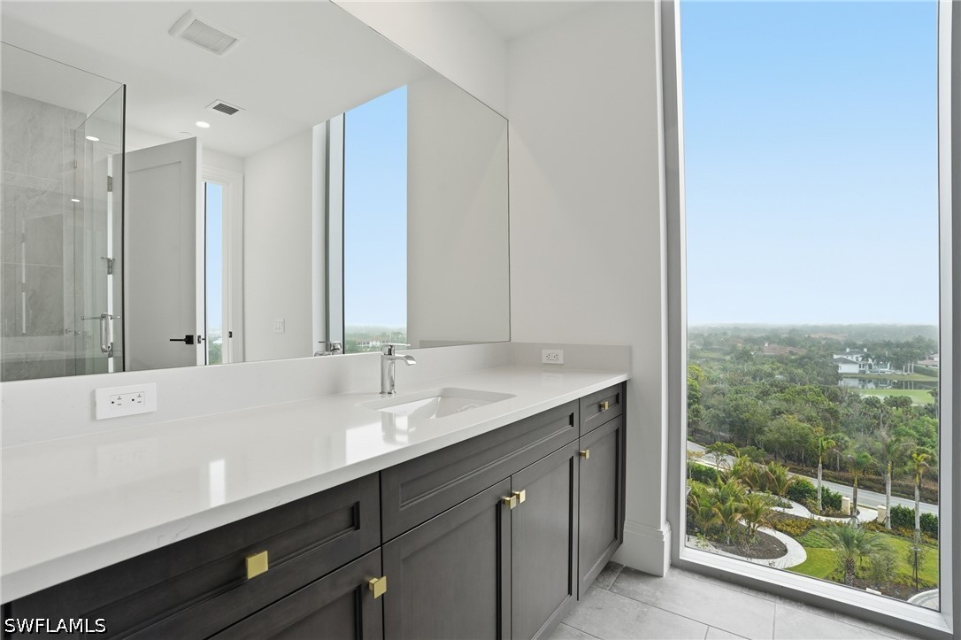 4810 Pelican Colony 903