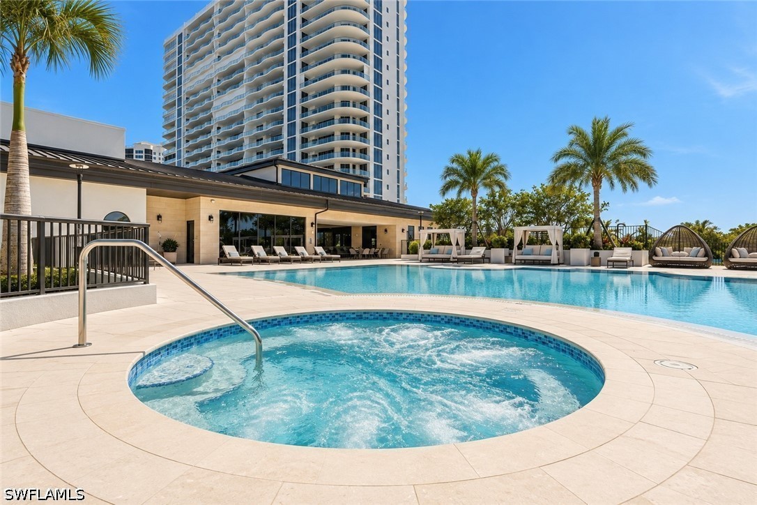4810 Pelican Colony 903