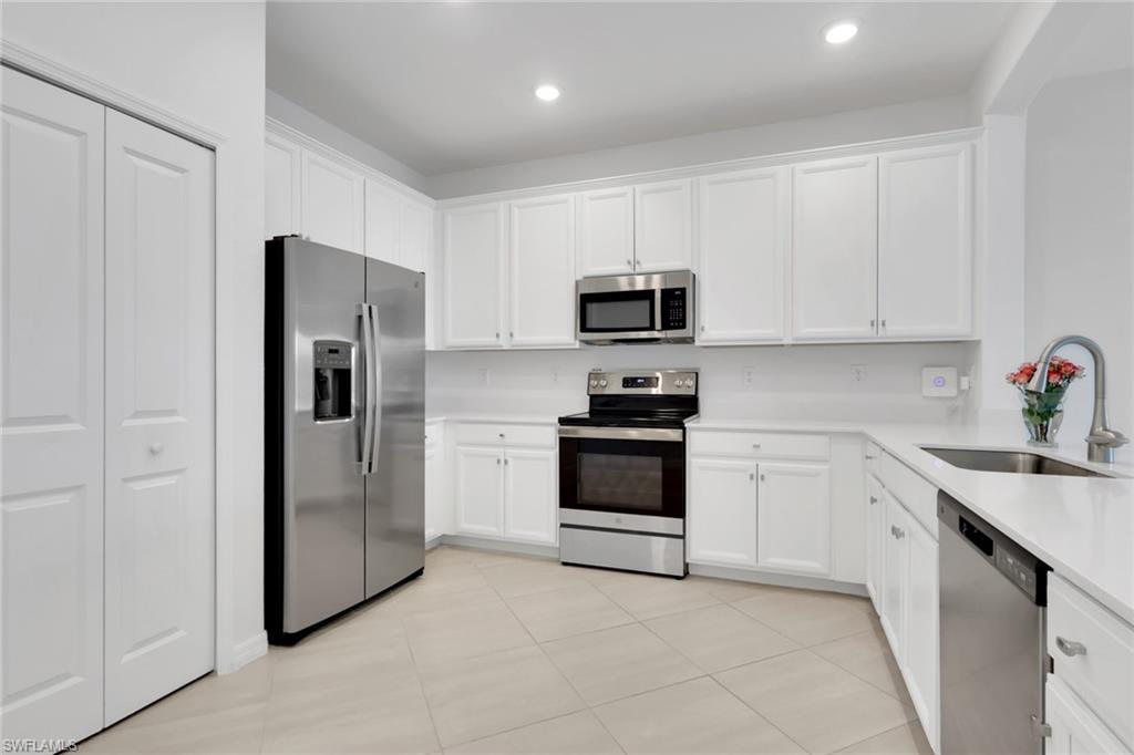 1645 Alameda DR