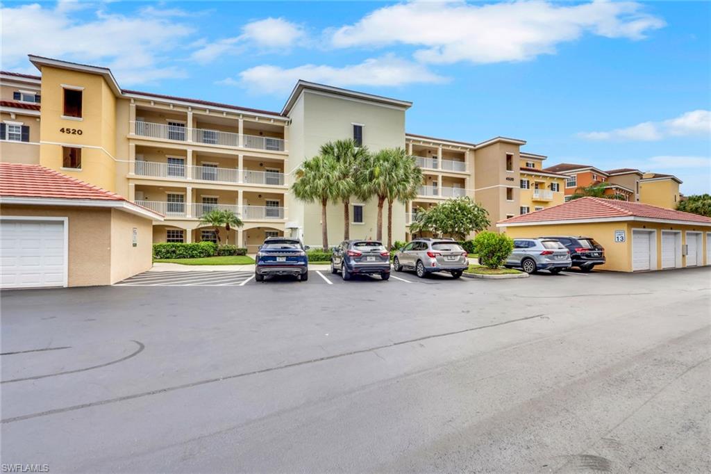 4520 Botanical Place CIR 204